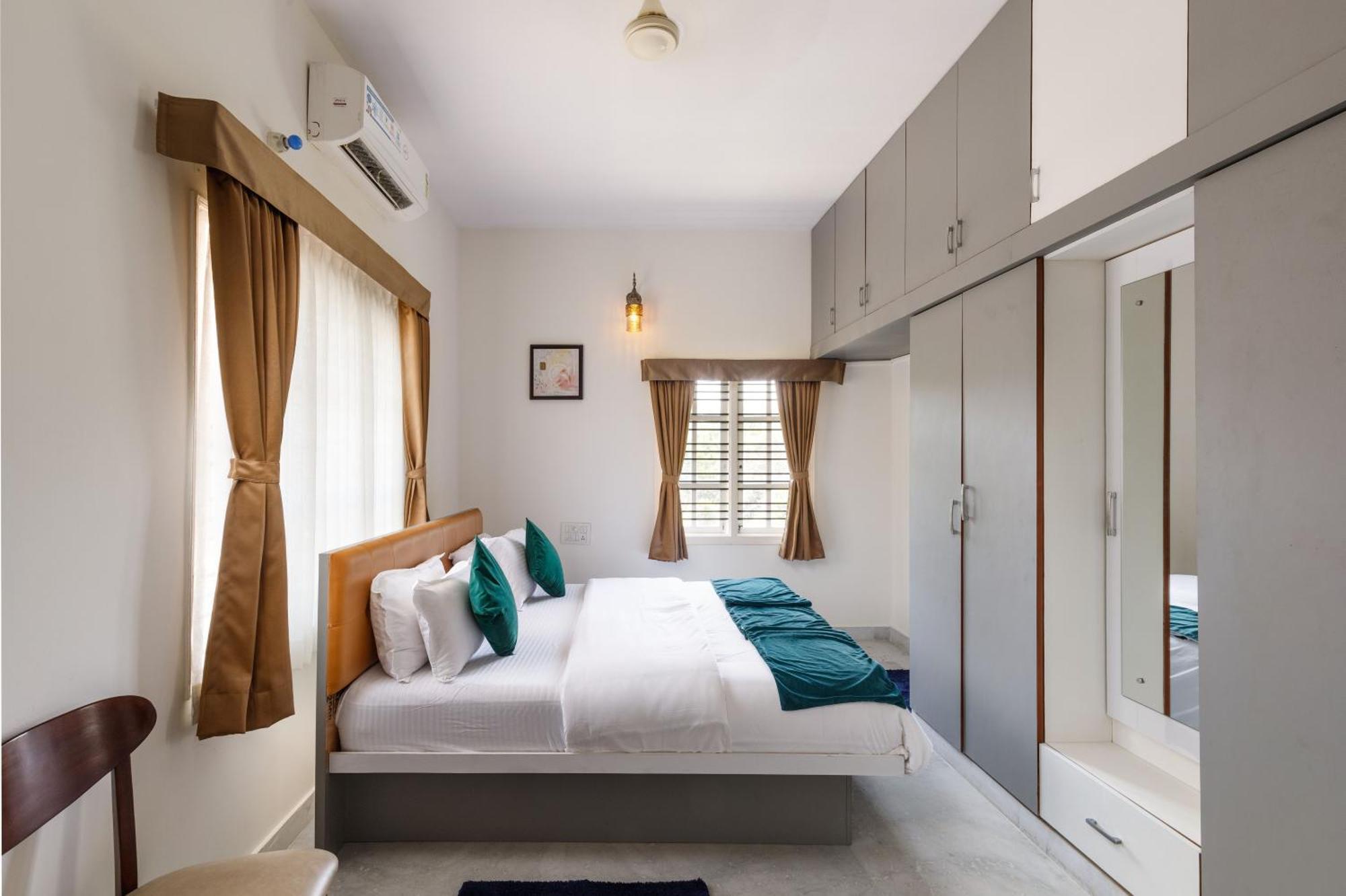 Mistyblue Suites Bangalore Exterior photo