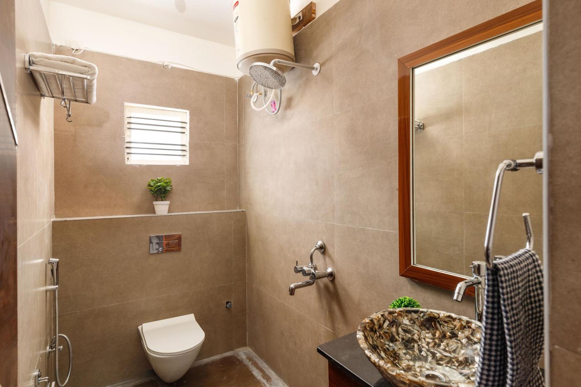 Mistyblue Suites Bangalore Exterior photo